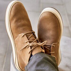 Olukai mens Papaku 'Ili waterproof leather tan chukka boots size 9.5M